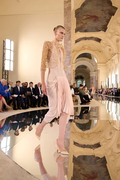Look 66